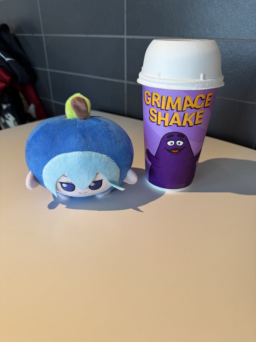 Pakkba's tweet photo. Enjoying Grimace Shake
What bad could happen? #cirno #applecirno https://t.co/4zwdDWOmuN