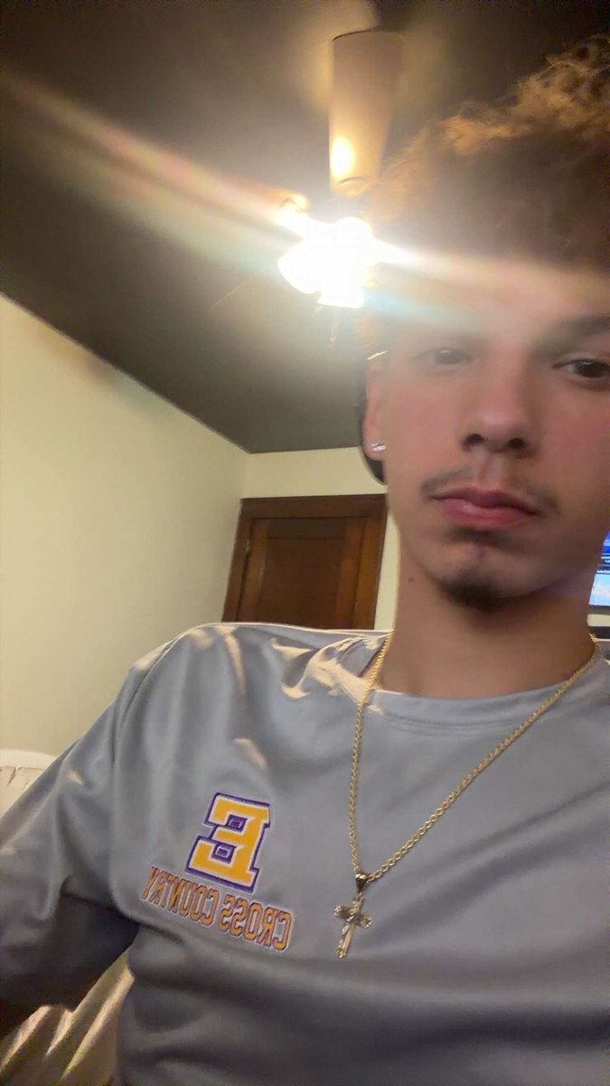 anthony 😶‍🌫️🍦 tweet media