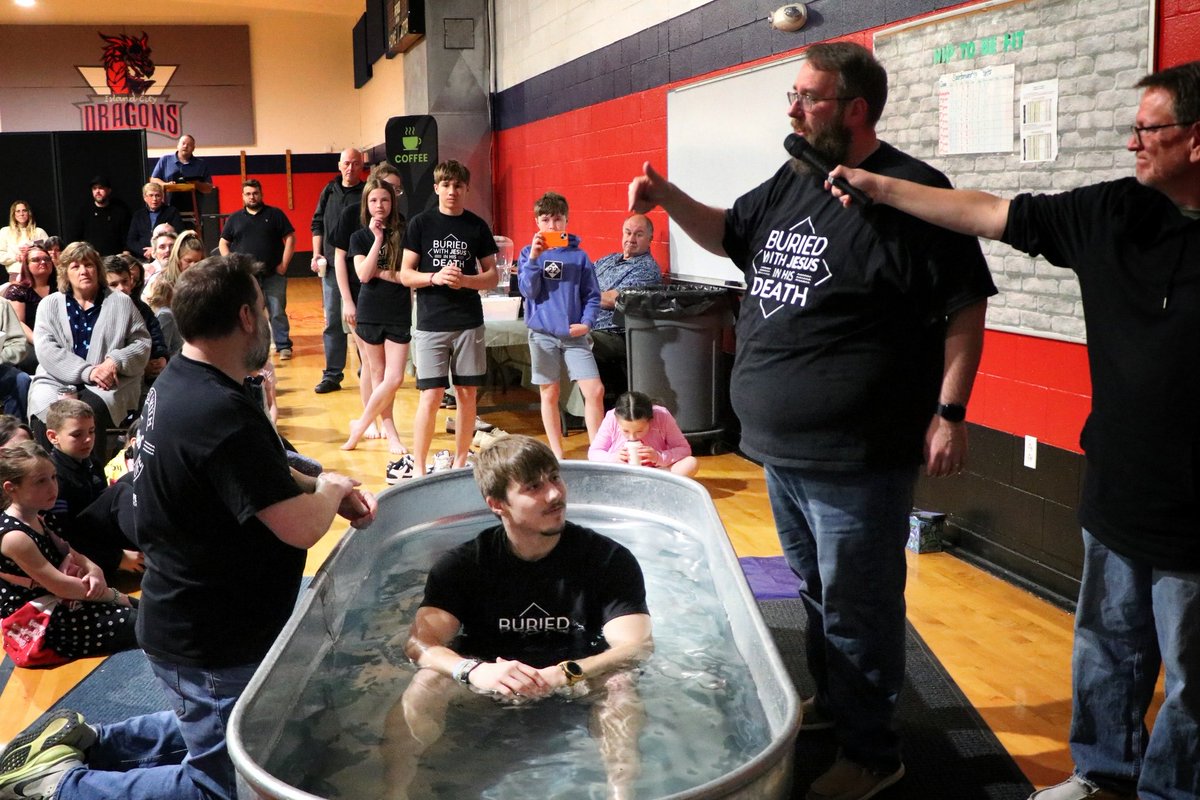 SendMichigan's tweet photo. We are celebrating with Pastor Chris Ridler and Living Hope Community Church in answered prayer and a move of God!

They have been actively praying to reach the 1% in their community with the Gospel. As of last week, they have seen 1% in their community give their life to Christ and step forward in baptism through gospel conversations. In 18 months, they have seen 40 baptisms and 25 decisions for Christ! 

Simply remarkable what God is doing in Eaton Rapids, MI! Join us in praying for Chris and Living Hope!

#sendnetwork #michigan #churchplanting #namb