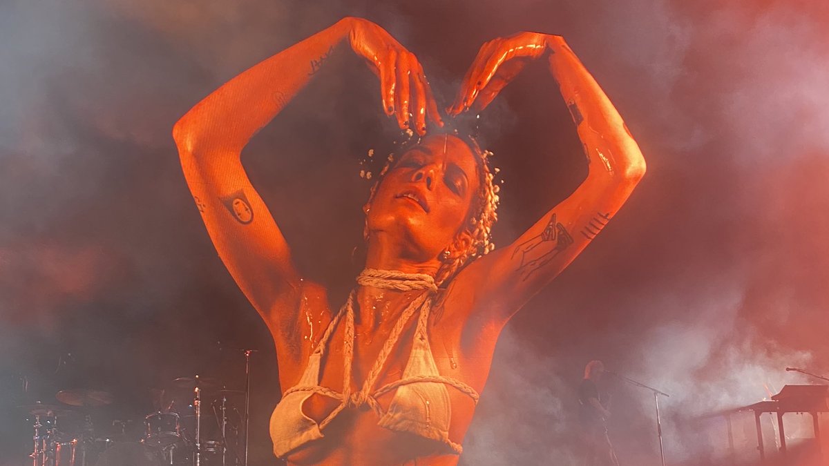 lucid, lonely, & forgotten ꩜✭°‧₊⭒˚⋅ tweet media