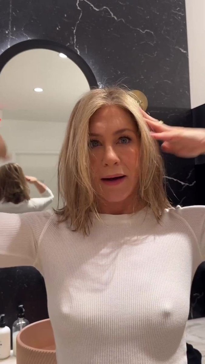 Golden Jenny tweet media