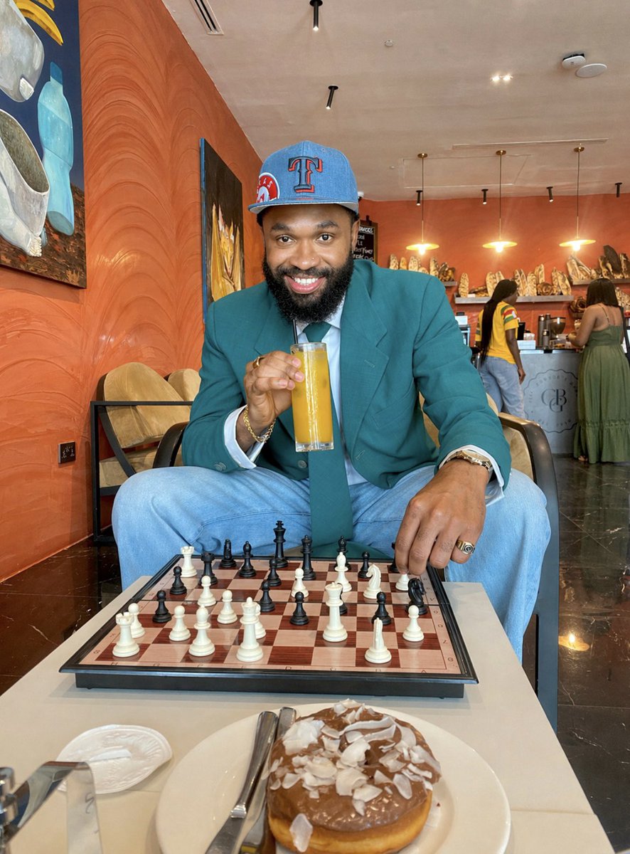RichardKomprah's tweet image. Life is like a Chess. Stay patient and observe.
#MCM
#Komprah
#PerfectMatchXtra