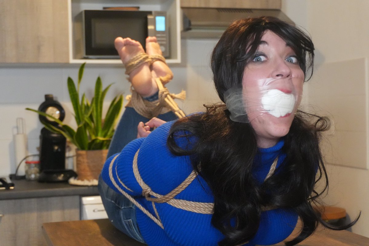 FrenchBondage tweet media