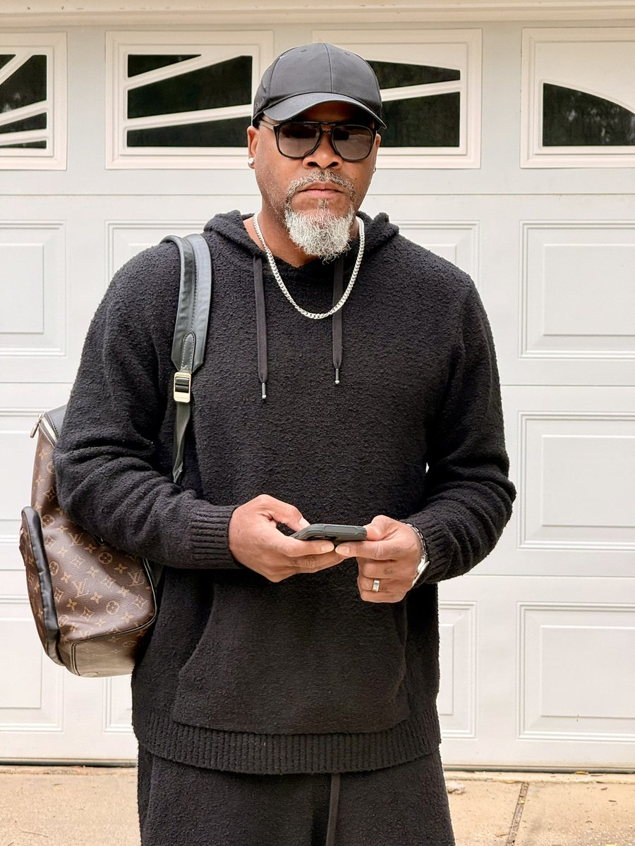 Ron Dugans tweet media