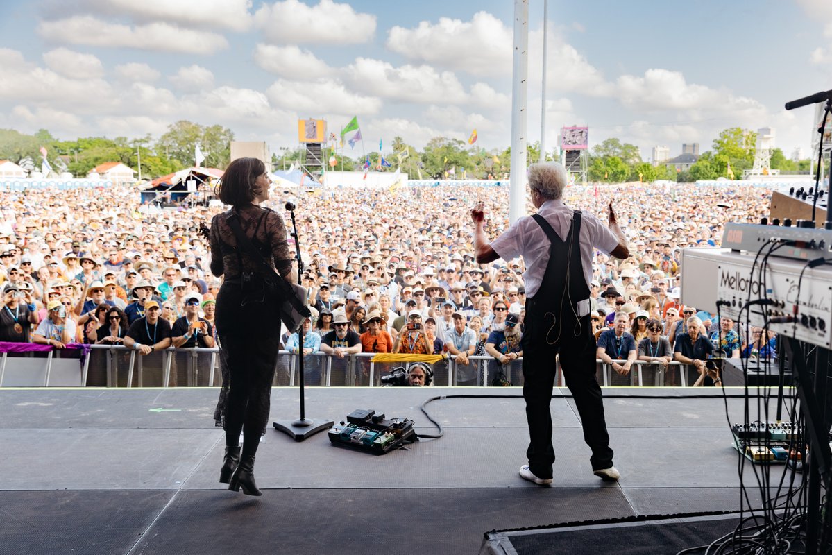 St. Vincent tweet media