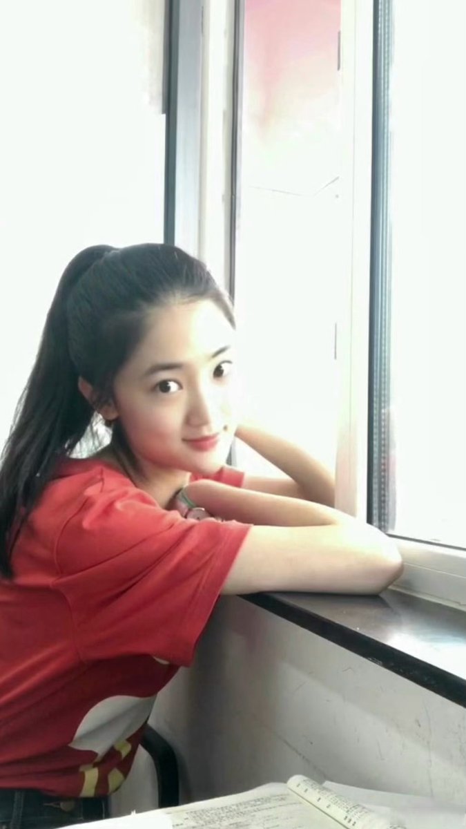 emylee d tweet media