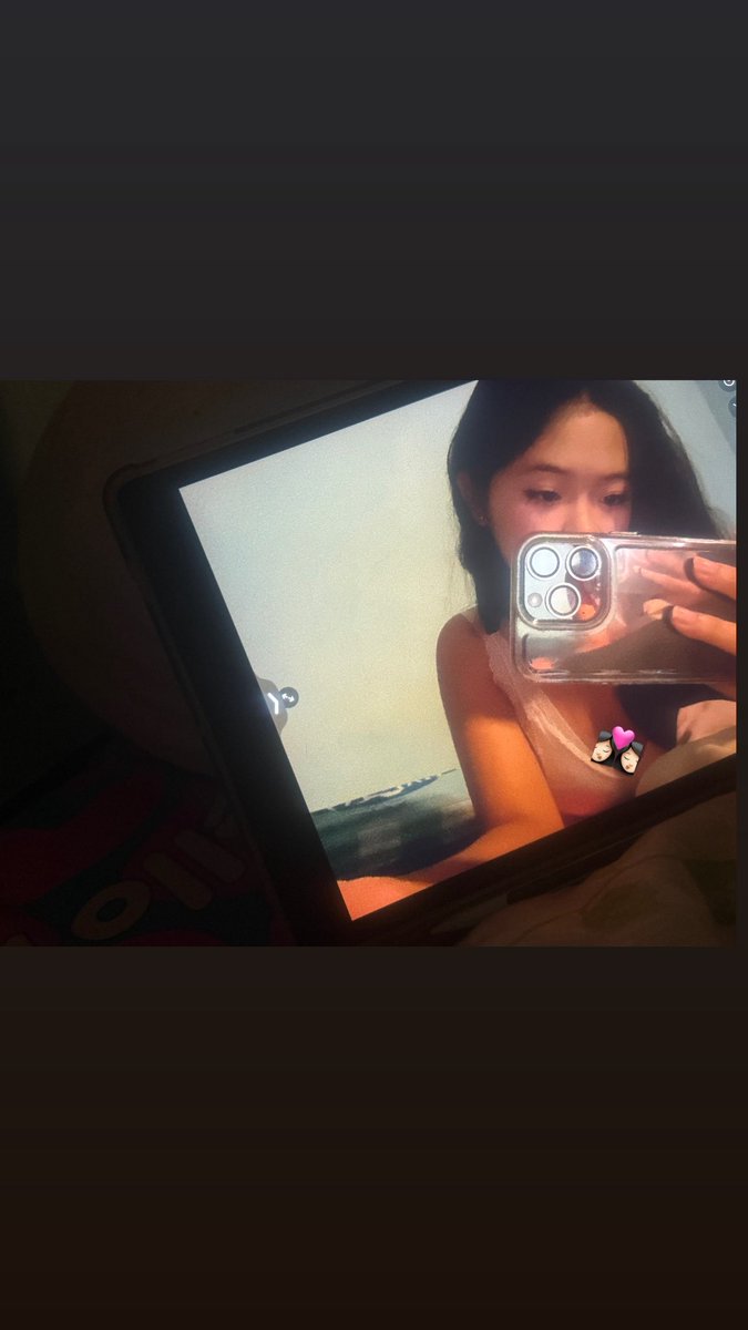 คอนเน่วันว่าง ๆ tweet media