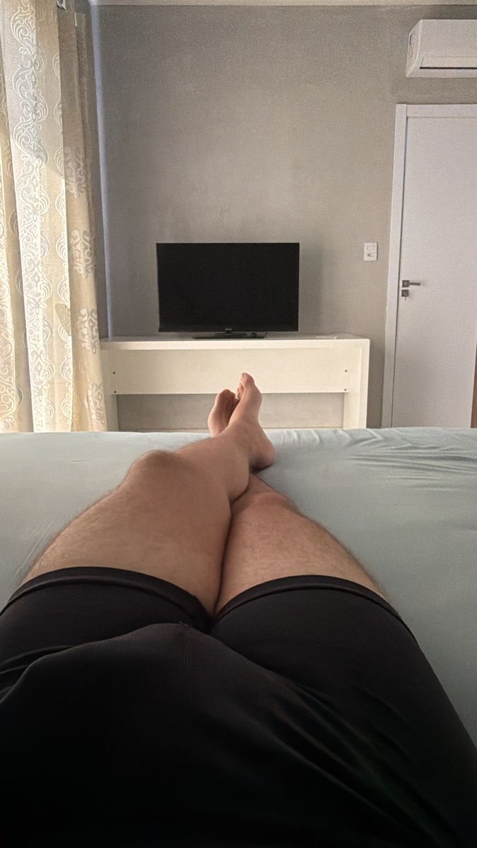 Alex41965142's tweet photo. Alguém pra uma brotheragem no sigilo? 😈😈 https://t.co/udb3PdrfxV