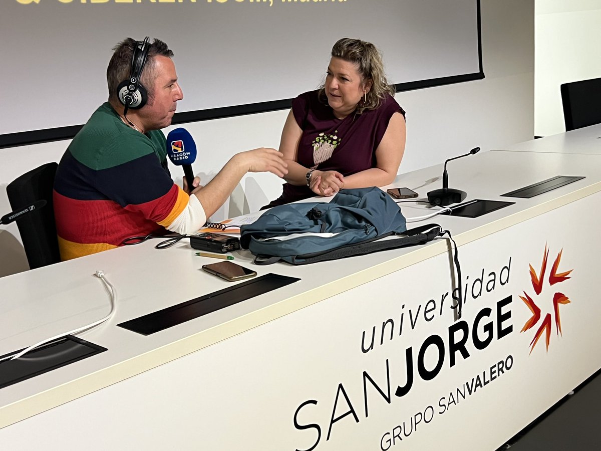 LluisMontoliu's tweet image. Ahora (19:30) en #Agora @aragonradio conversando con @mruizbanos y con Mapi Ribate de la @_usj_ en la entrevista que nos ha hecho esta mañana celebrando el día del ADN, hablando de las herramientas #CRISPR y de #SerCientífico