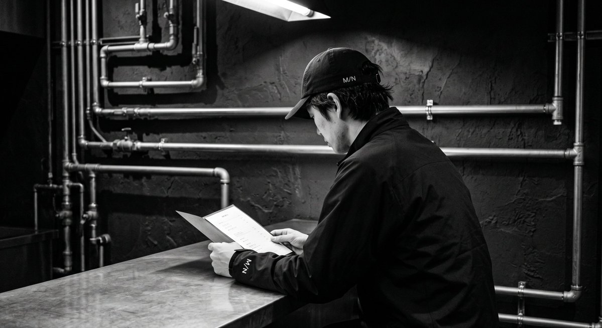 KURO | モノトーンカフェ東京 | 静寂の手前 tweet media