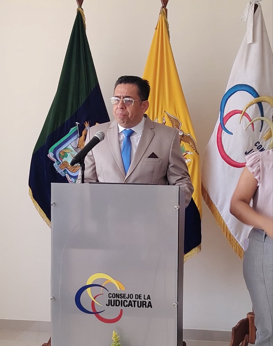 StaElenaCJ tweet media