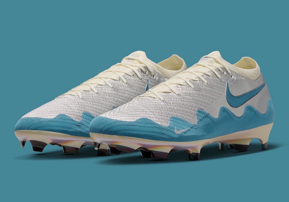 JustFreshKicks tweet media