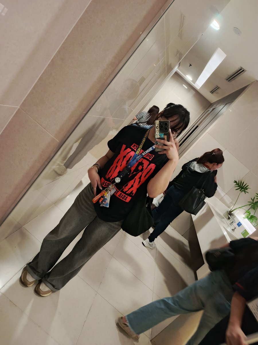 itsmjdlyn's tweet image. Round 2, but it still feels like the first time. The goosebumps are real! It felt like, Ate Misa and I owned a private screening of the movie. This was the perfect detox after my RTCU assessment earlier 😁. 
#OOR #DETOX @ONEOKROCKcinema @4dplexfilm #ONEOKROCK