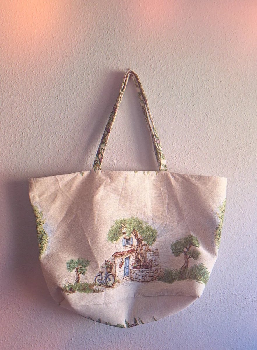 tote_bagem's tweet image. Bag 💐🧵🪡🧶

Aquí os dejo el primer bolso hecho desde cero🥰💕 

Here's the first bag I made from scratch 🥰💕

#embroidery #totebagem #totebag #bag #firstbag
