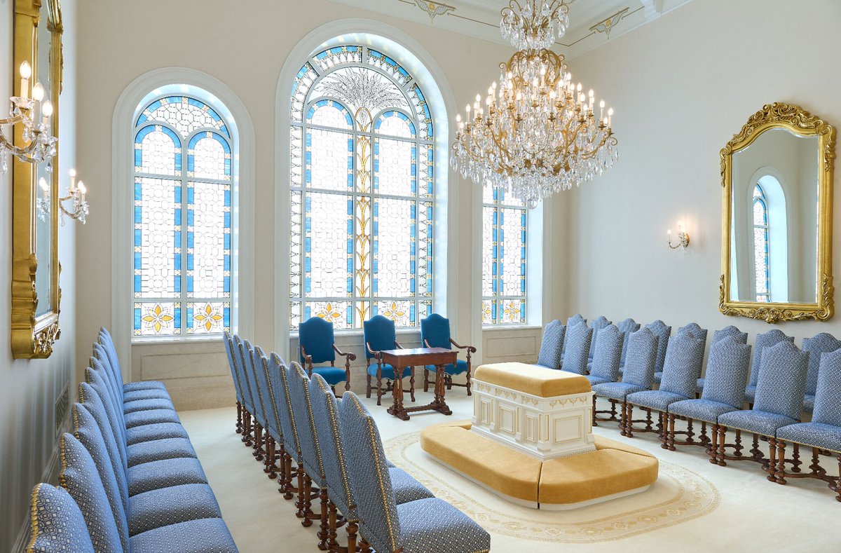 RykerJackson97's tweet photo. A Sealing Room in the Yorba Linda California Temple of The Church of Jesus Christ of Latter-day Saints: https://t.co/3TjAWF5z19