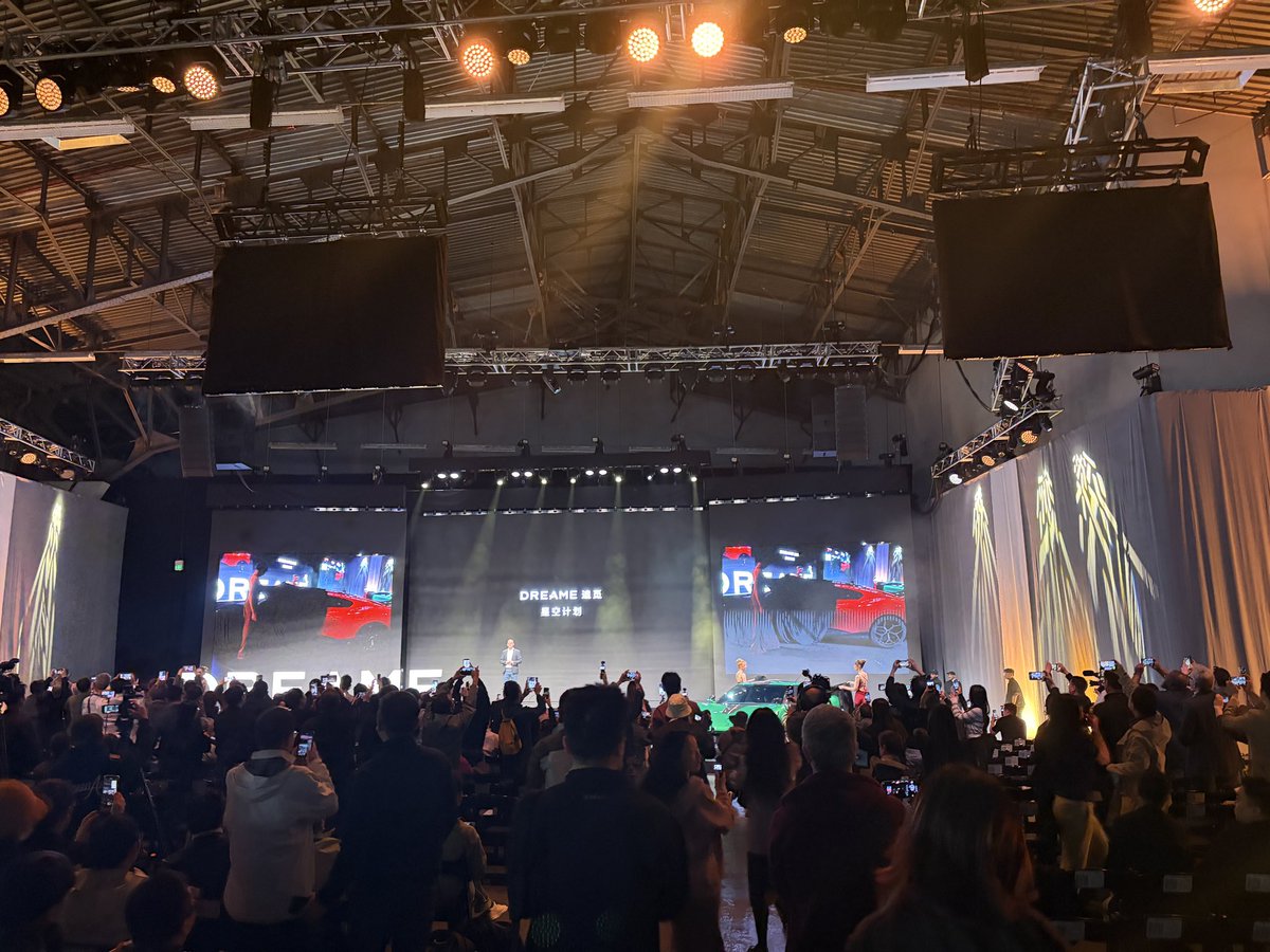 sashajol's tweet photo. Getting strong too-good-to-be-true vibes from this Dreame EV #DreameNext https://t.co/15LOTp7Cnu