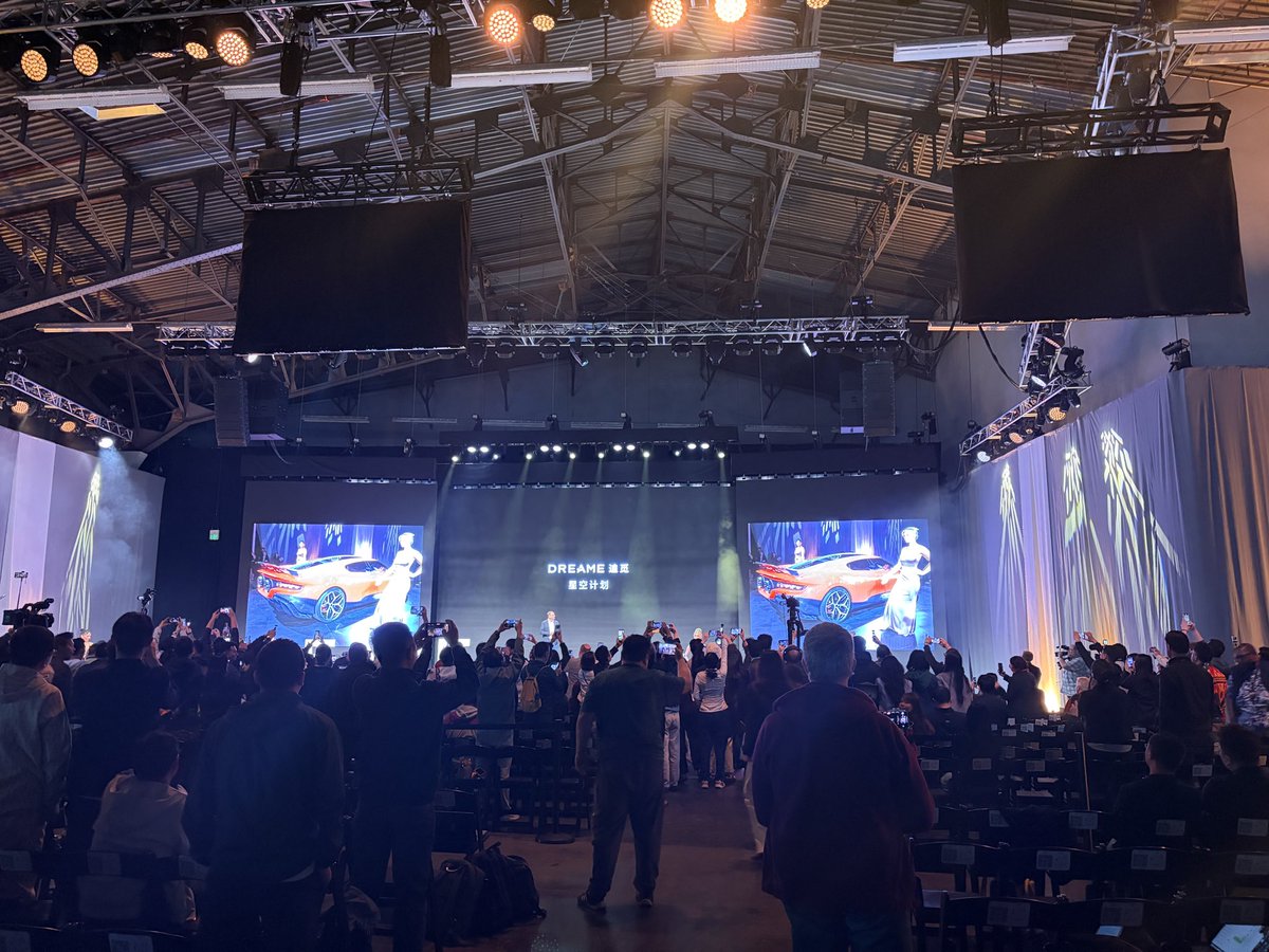 sashajol's tweet photo. Getting strong too-good-to-be-true vibes from this Dreame EV #DreameNext https://t.co/15LOTp7Cnu