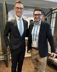DietHeartNews's tweet photo. @knnon_a Finland's president Alexander Stubb is now among the Deep State "octopi." Among the slippery tentacles, his "philanthropist" friend Alex Soros married Hillary Clinton's former aide, Huma Abedin, in June 2025. https://t.co/LwfO9fo6Je