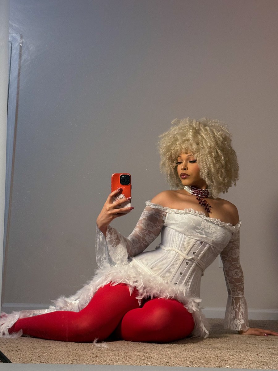 summer ᡣ𐭩ྀིྀི₊ ⊹ tweet media