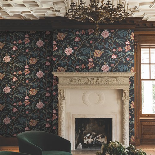 WallpaperStore's tweet image. Astoria #Wallpaper Book by Ronald Redding from York Wallcoverings exhibits traditional motifs in timeless and archival florals, damasks, and stripes with some modern textures and geometrics. lelandswallpaper.com/product-catego…

#homedecor #madeinUSA