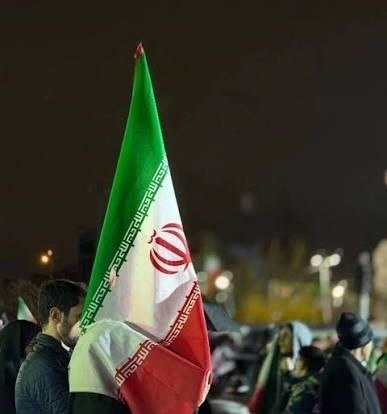 بلند بگو اینجا، ایرانه‌ها

#ایران_امام_رضا
#بنده_نواز