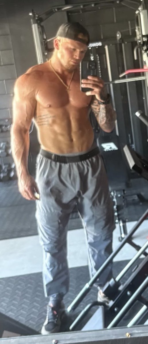 𝙸𝙵𝙴𝙾𝙻𝚄𝚆𝙰💖💝💘💓 tweet media