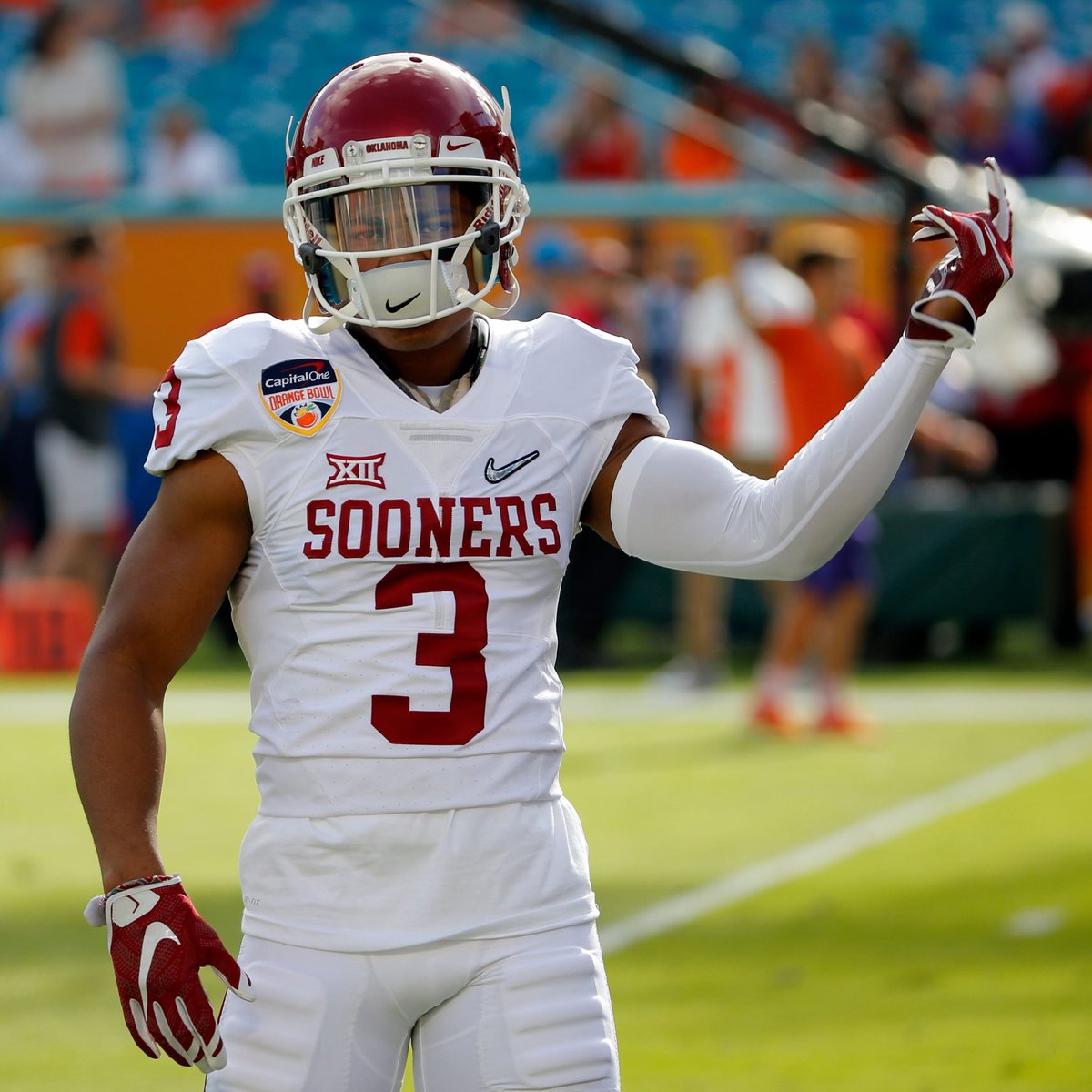 College Football Zone tweet media