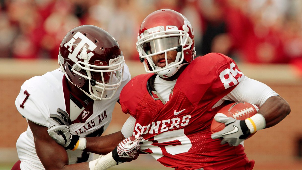 College Football Zone tweet media