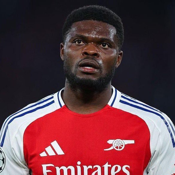 Arsenal Touchline tweet media