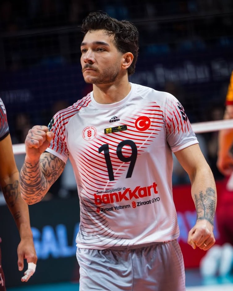 Vsever 2.0 🏐 tweet media