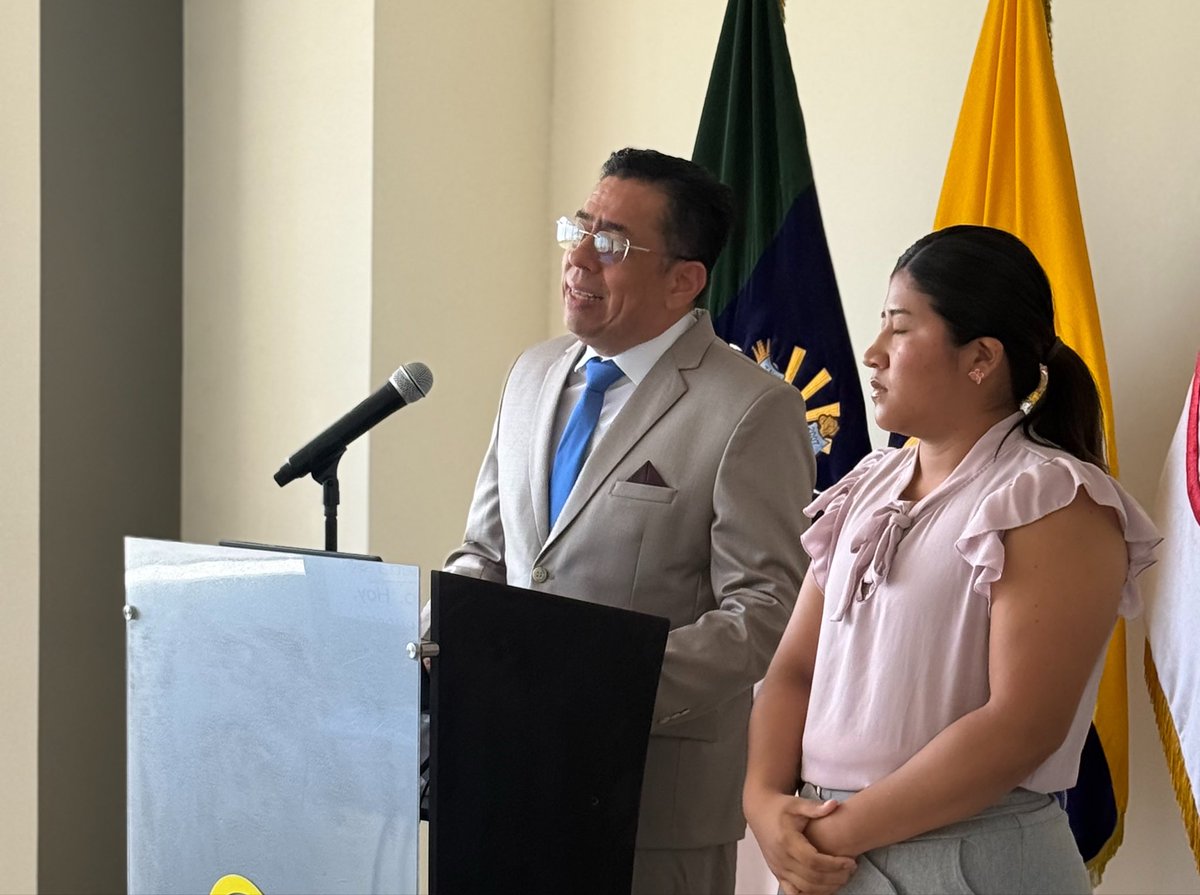 StaElenaCJ tweet media