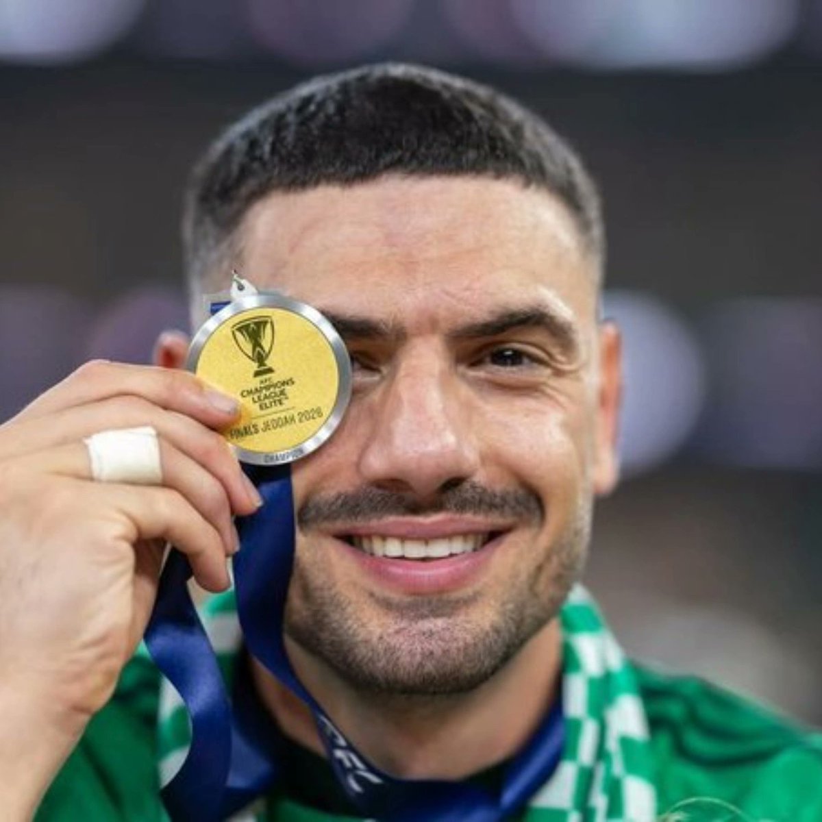H24Royal's tweet photo. @18s7_ مستحيل يا الربط العجيب الغريب 🤣🤣🤣 https://t.co/yGLoz7V8hF