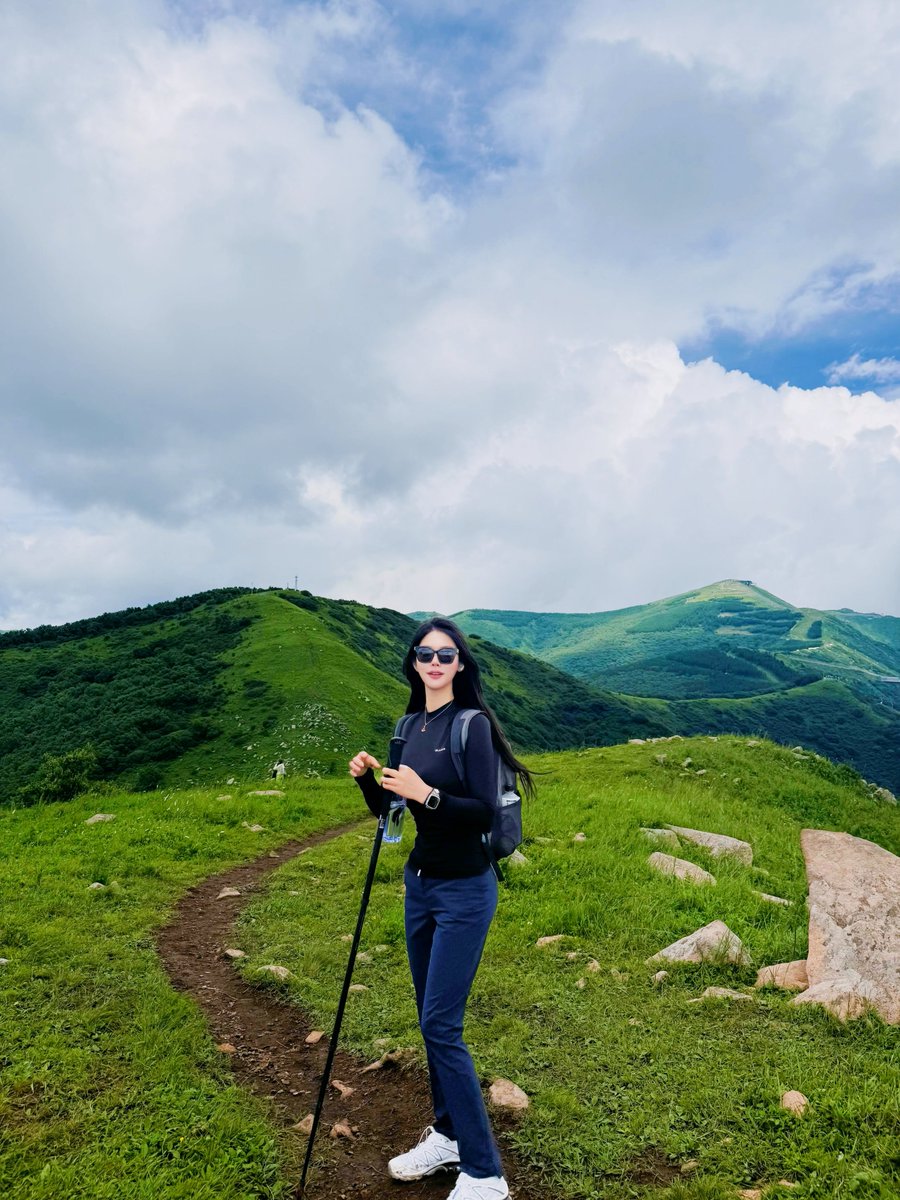 JamesTa03551902's tweet image. "When you feel stuck, remember: every 'I can’t' is just a step closer to 'I did.' Break the limits—your next win starts with one brave move!  #ChallengeAccepted #GrowthMindset"