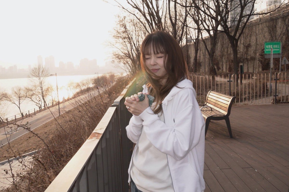 룡 tweet media