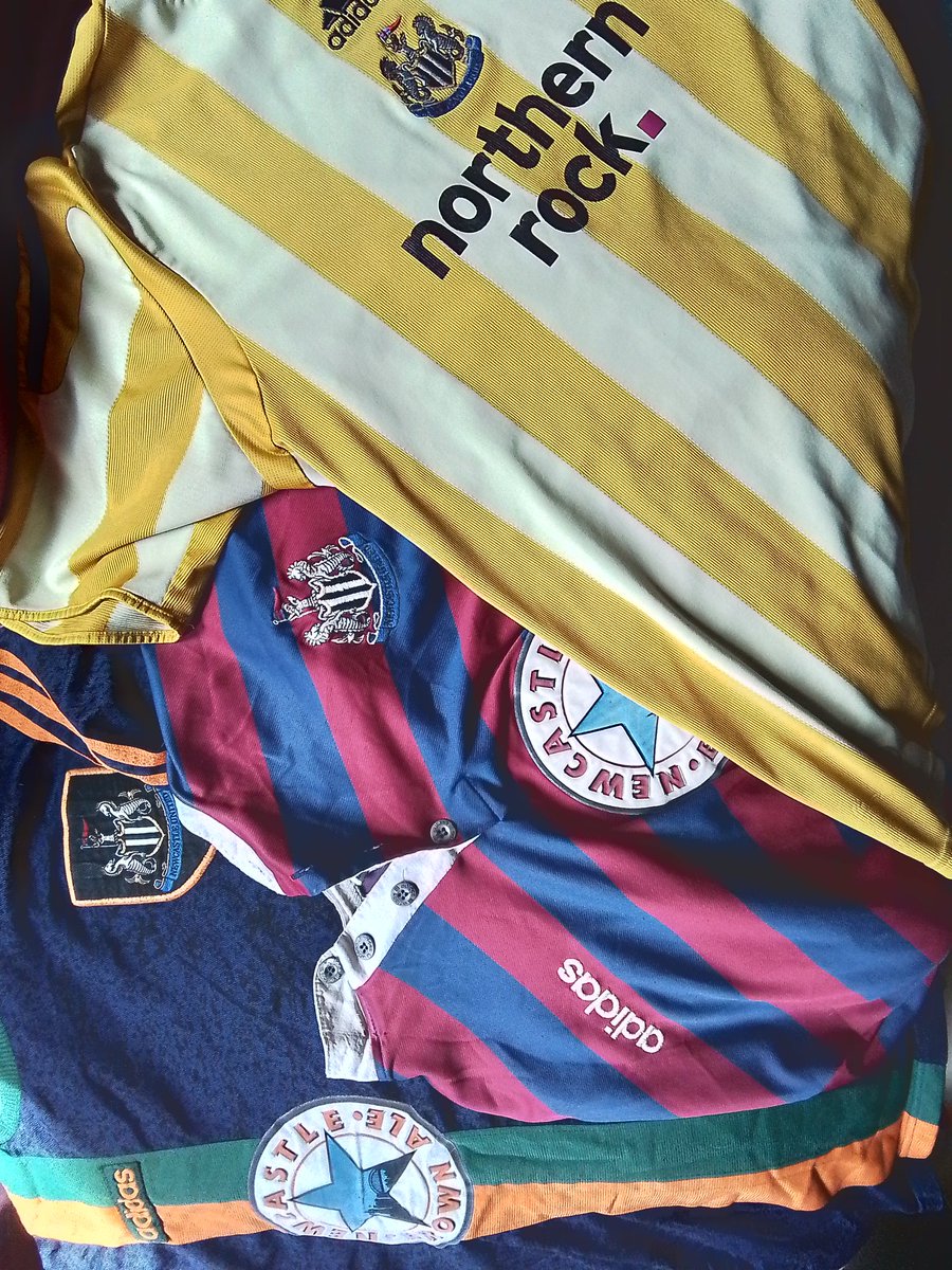 Who is Chris ? tweet media