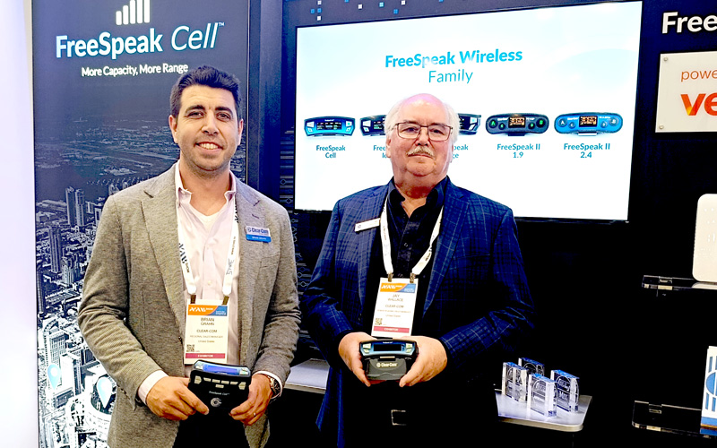 prensario's tweet image. En #NABShow, @clearcomsystem presentó una evolución de su propuesta de comunicaciones con foco en flexibilidad operativa, integración IP y nuevos modelos de cobertura. Entre las novedades, exhibió FreeSpeak Cell, un sistema de intercom que incorpora conectividad #LTE y #5G .