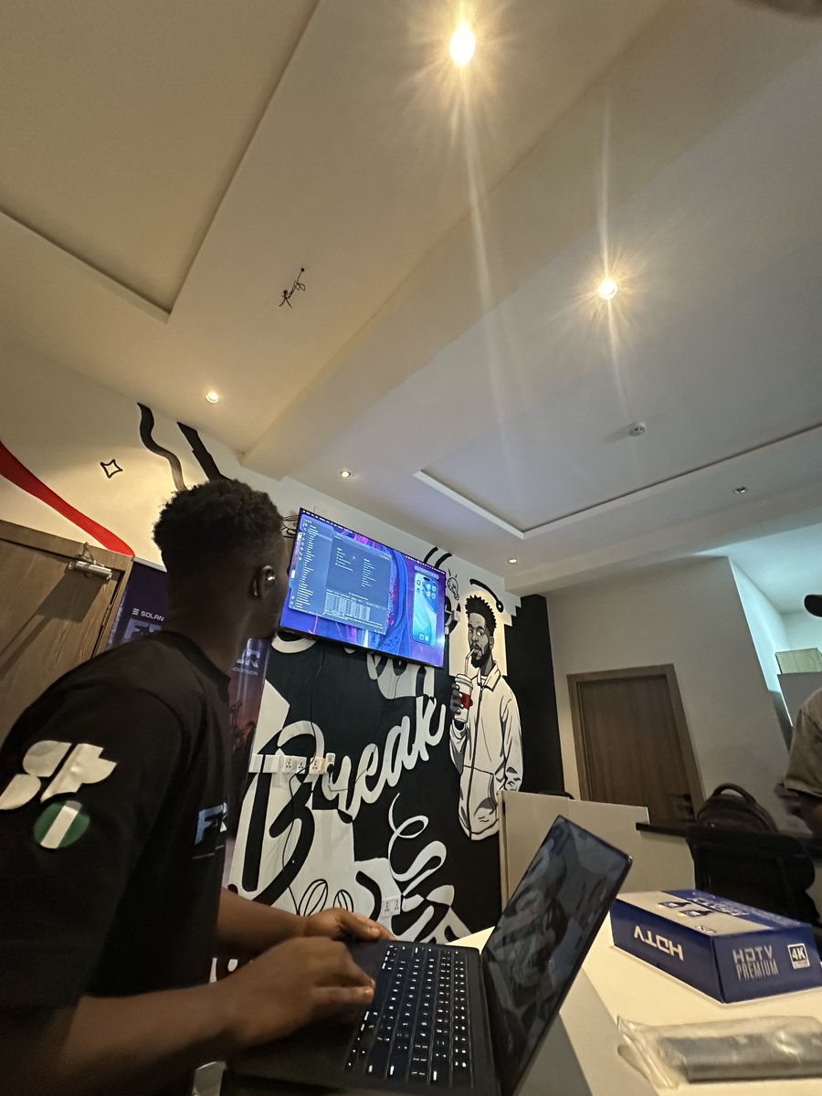 xelaByte's tweet photo. I had my first demo of Mix Deluxe - Oops, we had a name change and it's now Can Clash!

IRL Co-working with SuperTeam Nigeria @SuperteamNG and @inspiration_gx being our anchor. https://t.co/pCUv5NuH0e