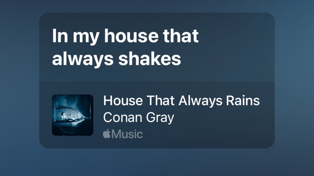 iamzelish's tweet photo. he says ‘in my house that always shakes’ twice, then switches to ‘in the house’ the third time… like he doesn’t even see it as his anymore 😭 I’m actually losing it https://t.co/3swcIOnpJG