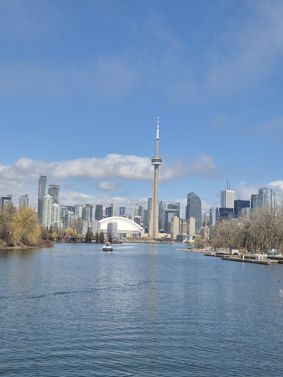 SDToddImages's tweet image. A few pictures from a recent trip to Toronto with @British_Airways.  These were taken on a boat ride on Lake Ontario. The tower is the CN Tower. Toronto is such a great city with friendly and helpful people.
#canada #Toronto