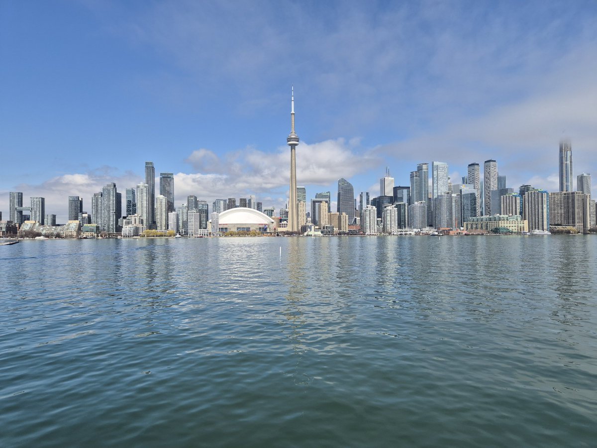 SDToddImages's tweet image. A few pictures from a recent trip to Toronto with @British_Airways.  These were taken on a boat ride on Lake Ontario. The tower is the CN Tower. Toronto is such a great city with friendly and helpful people.
#canada #Toronto