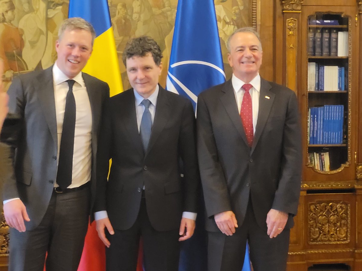 Nicușor Dan tweet media