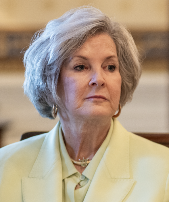 Susan Crabtree tweet media