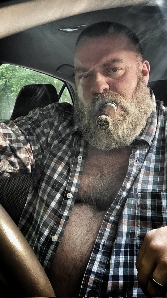 CigarBeards tweet media