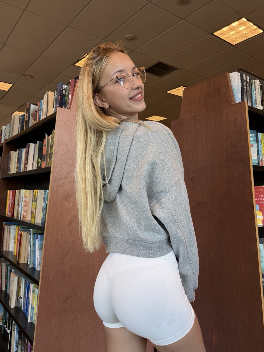 Ava 🌸 tweet media