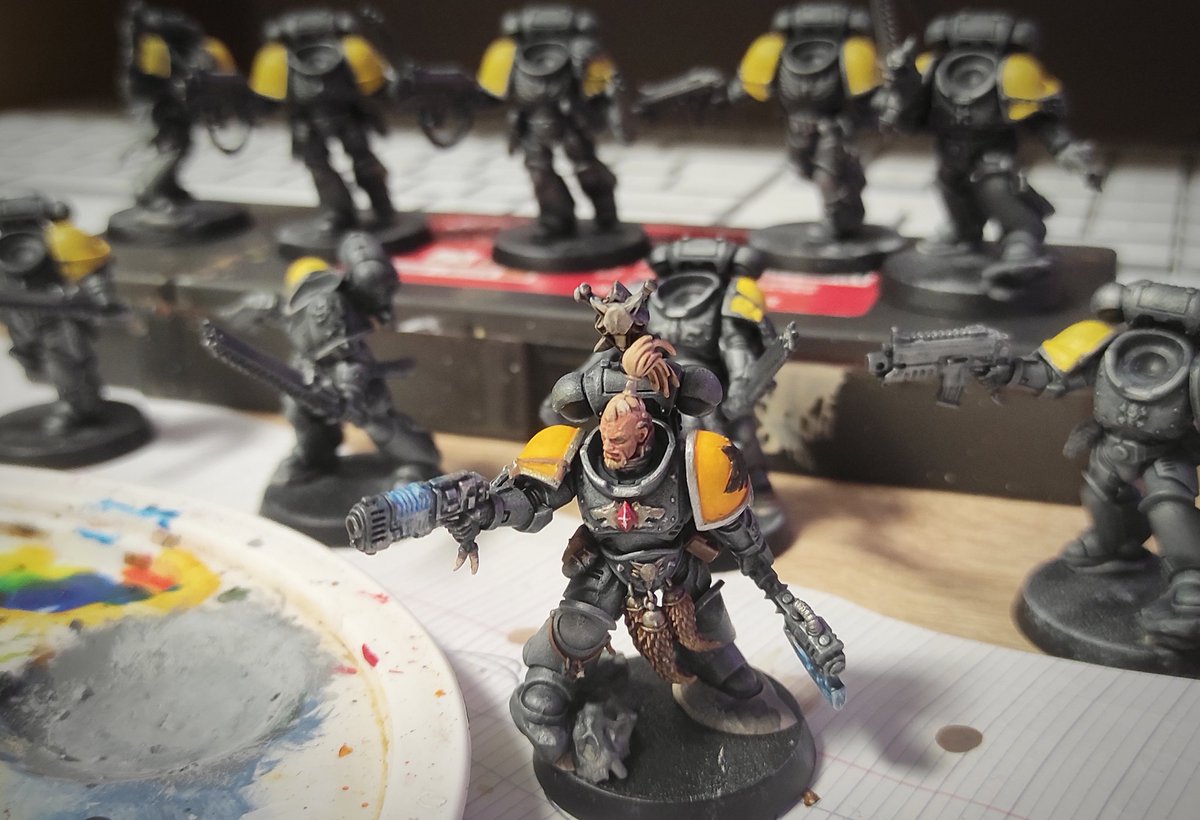 ArxOpus's tweet image. [WIP] Grey Hunters 🐺

Vous aimez le schéma de couleur ?

J'essaye d'optimiser le temps de travail en faisant l'escouade complète.
 Comme j'utilise un gris spécial ça me permet de conserver les bonnes proportions dans mon mélange.

#warhammer40k
#warhammerpaint
#spacewolves