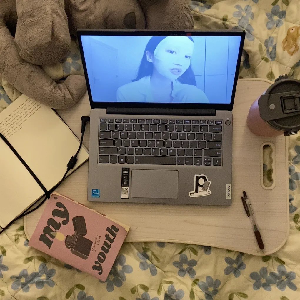 asharrifa's tweet photo. my kind of joy 🧺🎀 https://t.co/zgsp9608WO