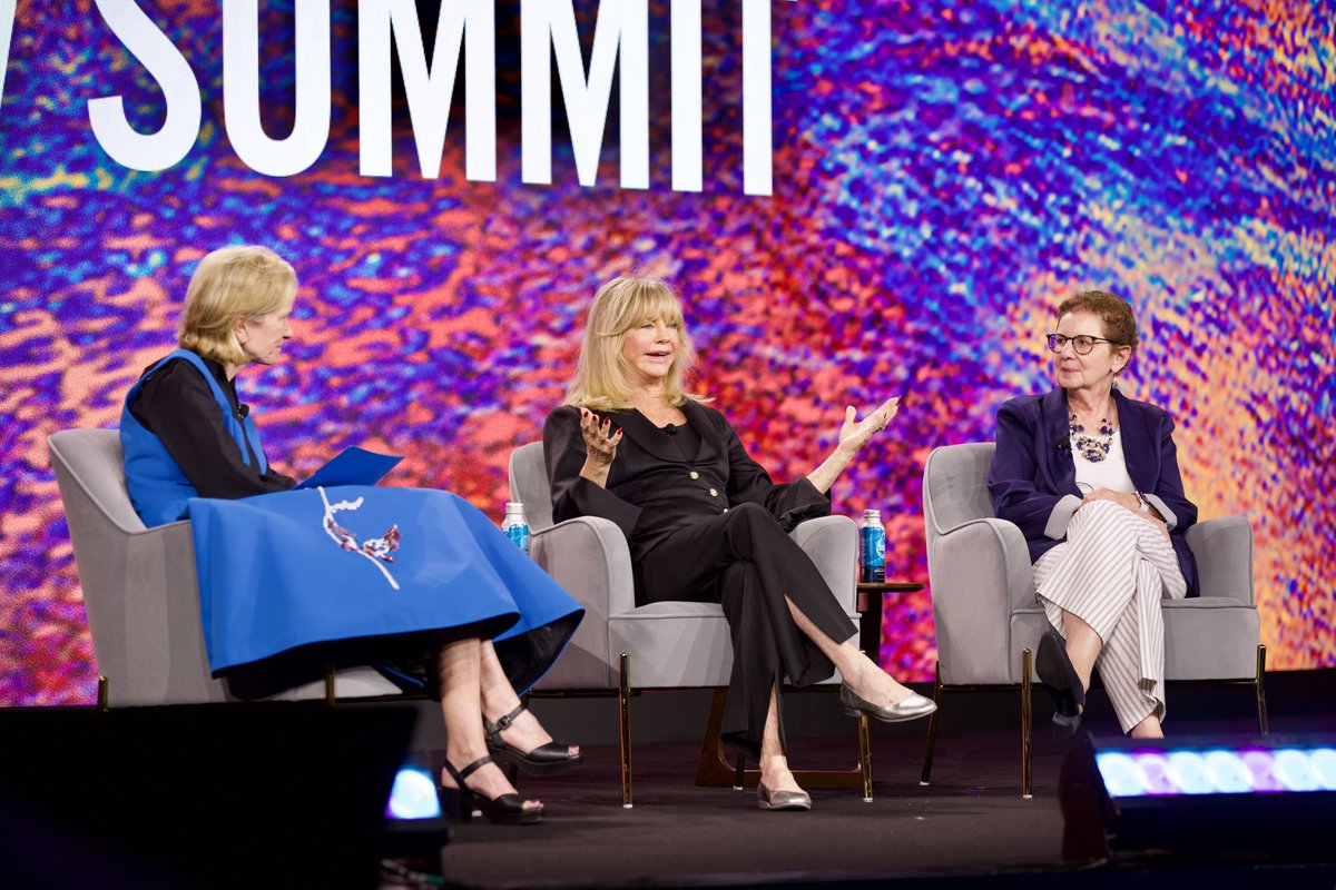 iamtamikasw's tweet image. @asugsvsummit confirmed what many are still ignoring:
AI is already reshaping education and the workforce.

After conversations with districts and leaders across the country…

one thing is clear:
AI readiness is not optional. #AIReadiness #workforce #futureready