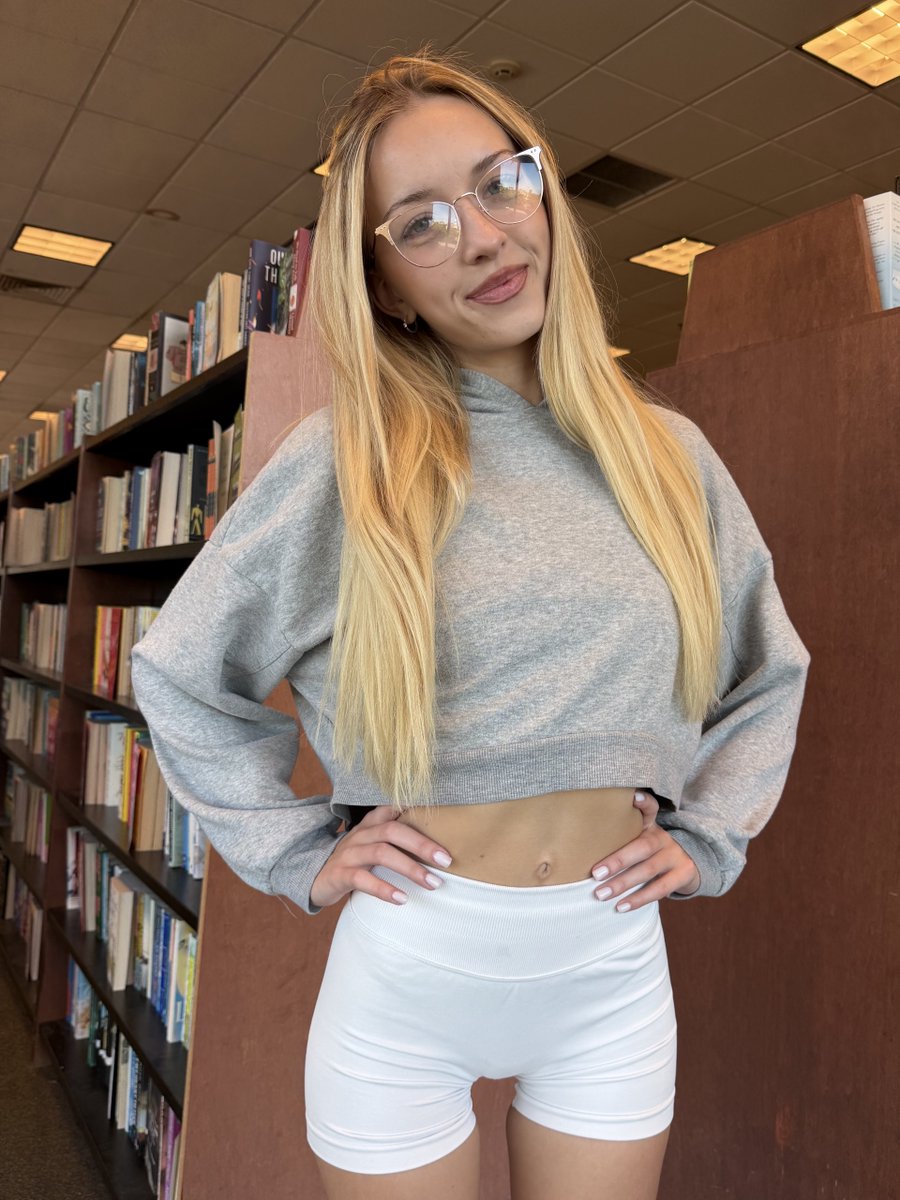 Ava 🌸 tweet media