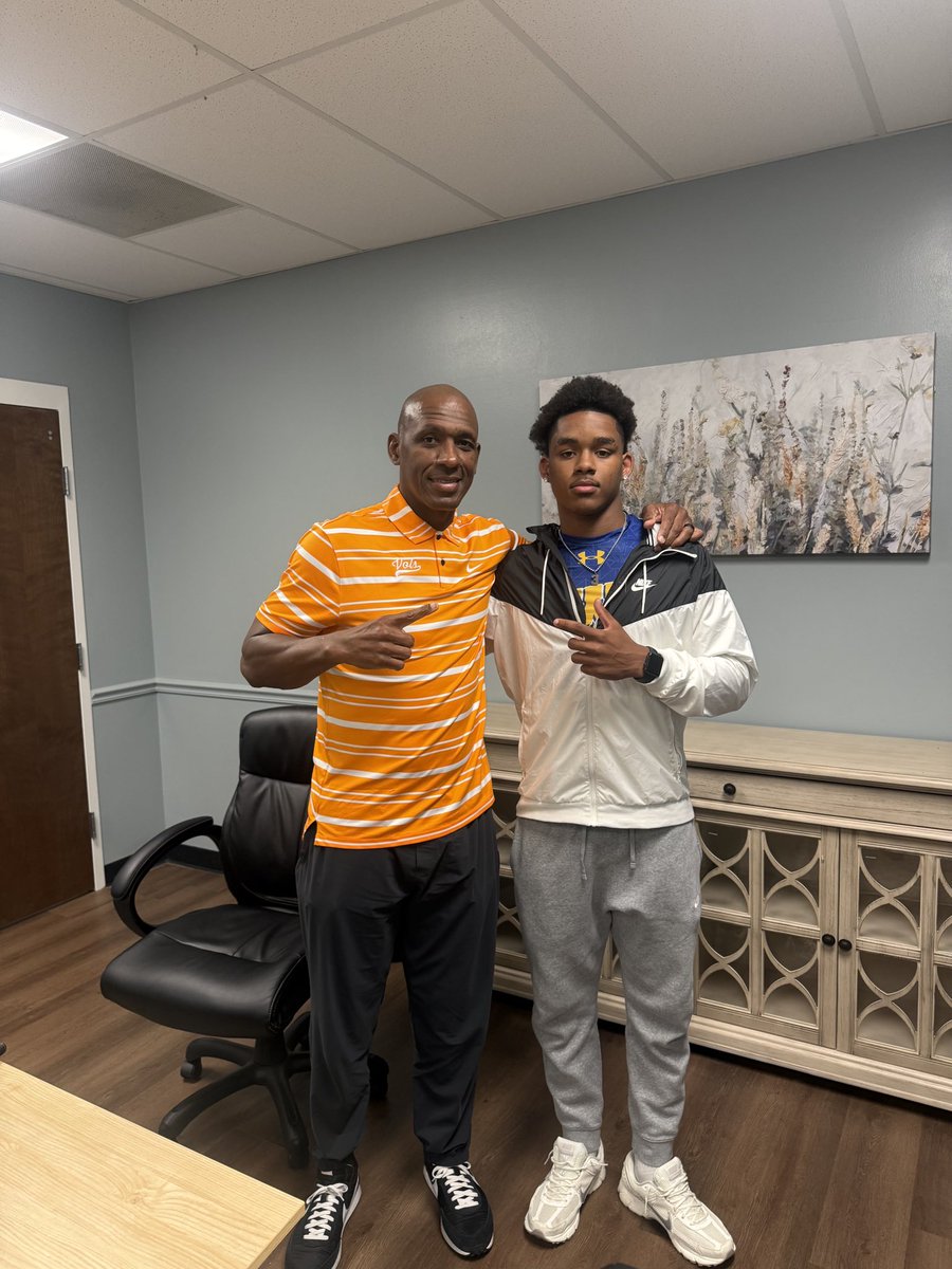 Miles Brown 4⭐️ tweet media