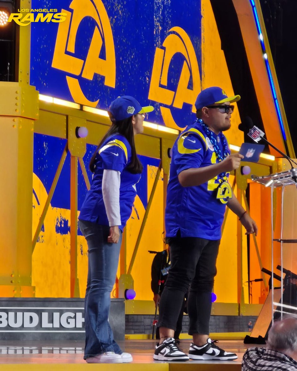 Rams en Español tweet media